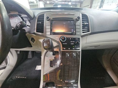 Used 2015 Toyota Venza XLE FWD image 11
