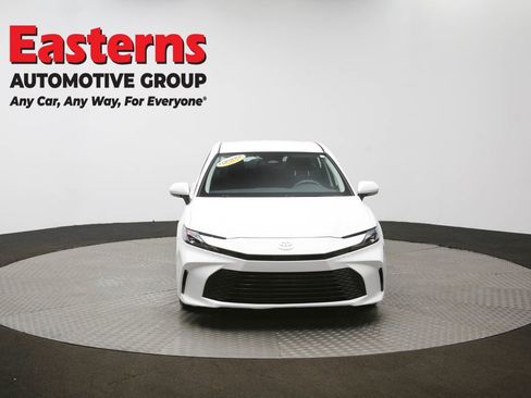 Used 2025 Toyota Camry LE image 51