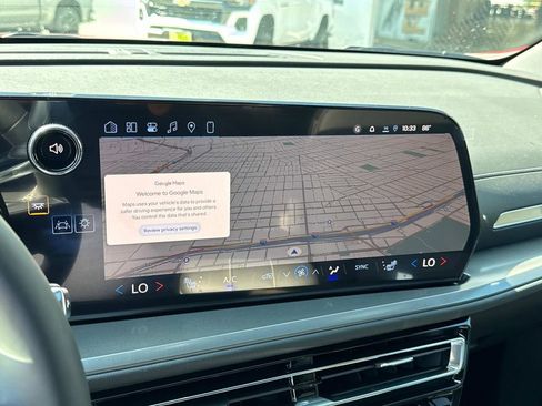 New 2026 Chevrolet Traverse LT w/ Sun and Wheel Package image 27