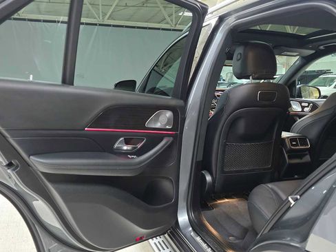 Used 2020 Mercedes-Benz GLE 350 4MATIC w/ Premium Package image 19