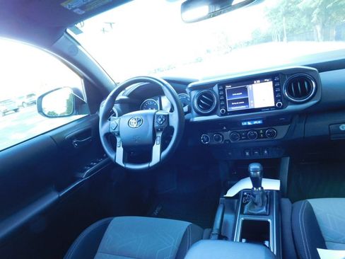 Used 2023 Toyota Tacoma TRD Sport AWD/4WD image 6
