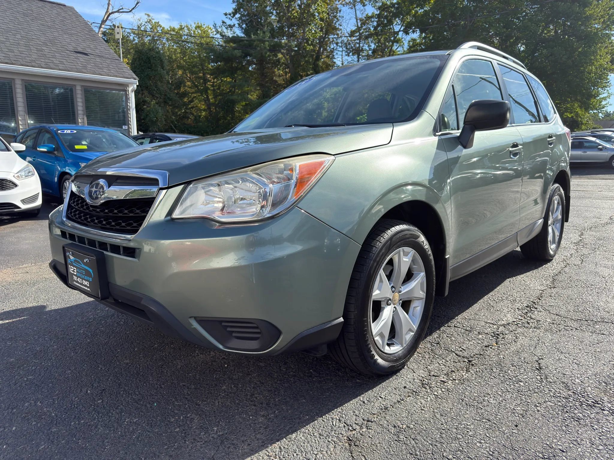 Used 2015 Subaru Forester 2.5i w/ Alloy Wheel Package AWD/4WD image 3