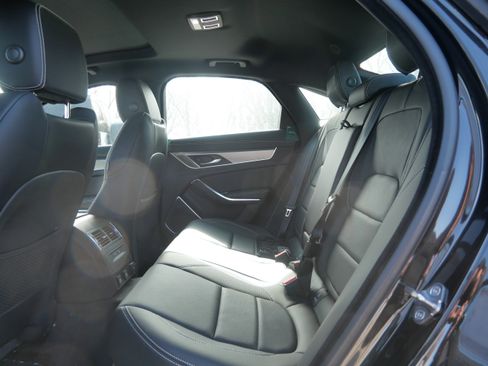 New 2024 Jaguar XF R-Dynamic SE image 6