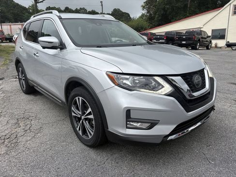 Used 2018 Nissan Rogue SL FWD image 7