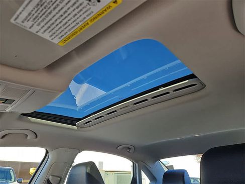 Used 2022 Volkswagen Passat 2.0T SE image 12