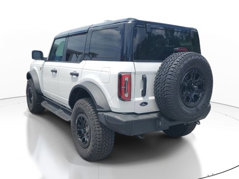 Used 2025 Ford Bronco Badlands AWD/4WD image 4