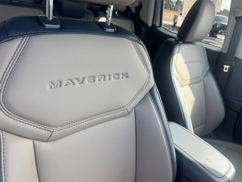 New 2026 Ford Maverick Lariat image 17