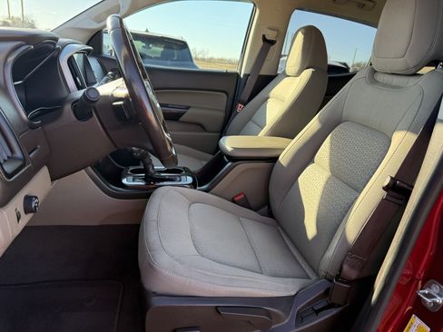 Used 2019 GMC Canyon SLE w/ Elevation Edition image 16