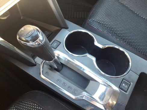 Used 2017 Chevrolet Equinox LT w/ Convenience Package image 18