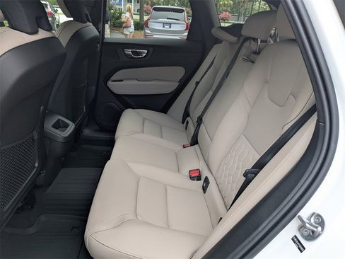 New 2026 Volvo XC60 B5 Core image 15