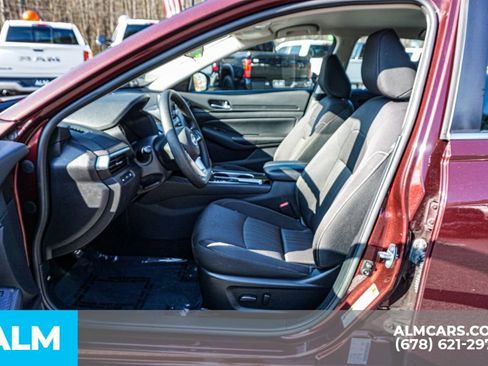 Used 2024 Nissan Altima 2.5 SV image 19