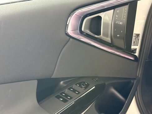 New 2026 BMW X3 xDrive30 w/ Premium Package image 18