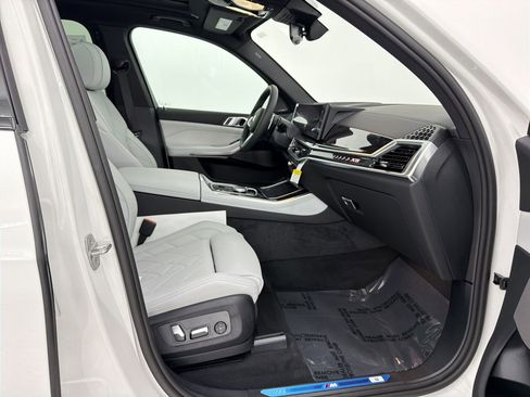 New 2026 BMW X5 xDrive40i w/ M Sport Package image 25