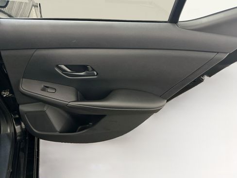 Used 2024 Nissan Sentra SV w/ All-Weather Package FWD image 30