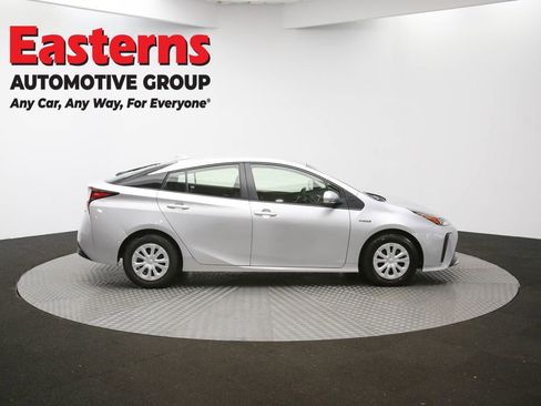 Used 2022 Toyota Prius LE image 42