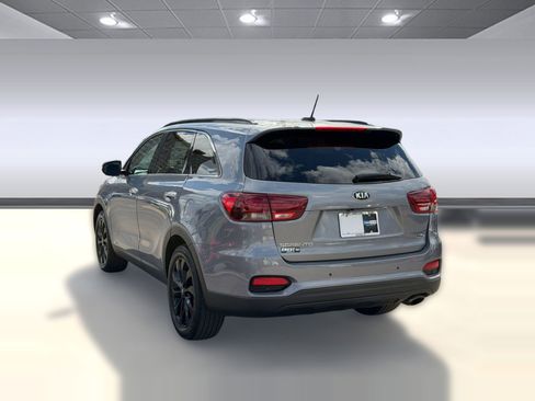 Used 2020 Kia Sorento S image 3