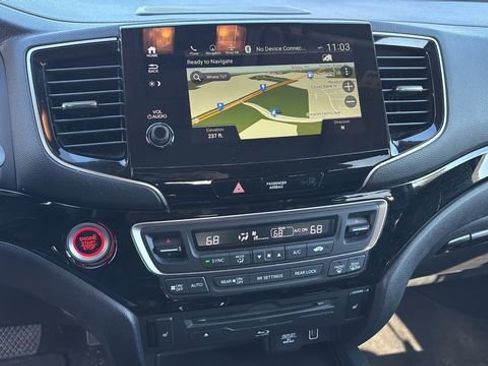 Used 2020 Honda Pilot Touring image 25