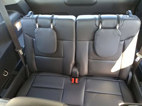 Used 2023 Ford Explorer XLT w/ Equipment Group 202A AWD/4WD image 11