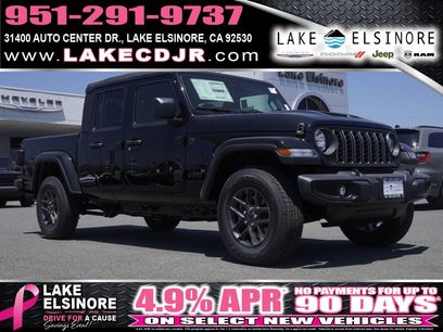 New 2025 Jeep Gladiator Sport S