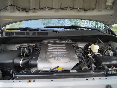 Used 2008 Toyota Sequoia SR5 image 16