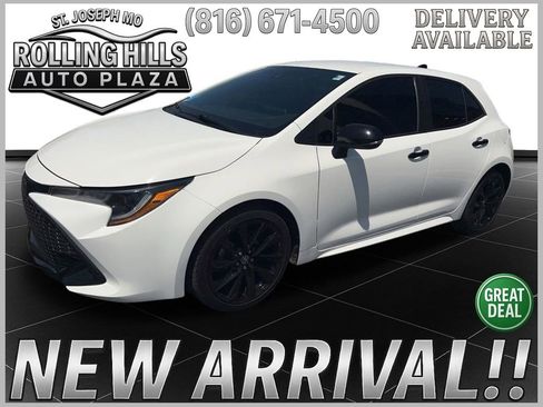 Used 2021 Toyota Corolla SE FWD image 1