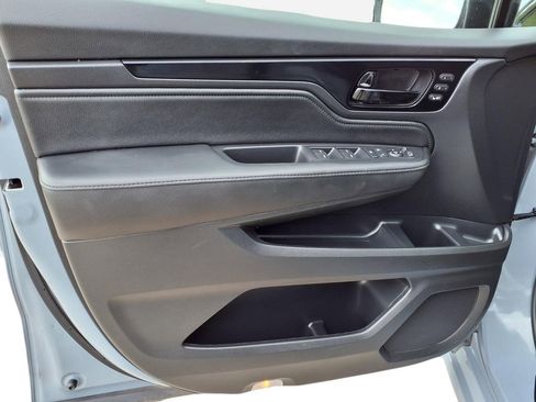 Used 2025 Honda Odyssey Elite image 15