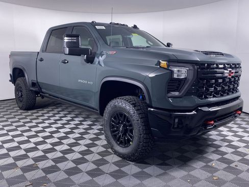 New 2026 Chevrolet Silverado 2500 ZR2 w/ LPO, Dark Essentials Package AWD/4WD image 22