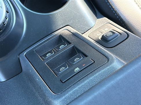 Used 2024 Ford Bronco Wildtrak image 36