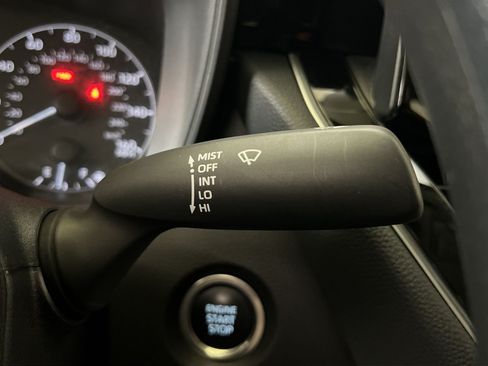 Used 2025 Toyota Corolla LE w/ LE Premium Package FWD image 36