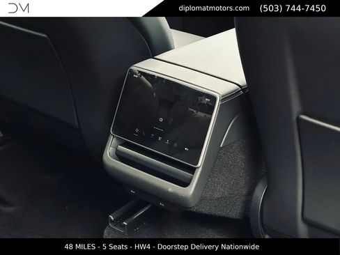 Used 2026 Tesla Model Y AWD image 21