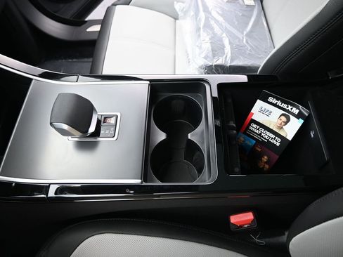 New 2026 Land Rover Range Rover Velar S image 26