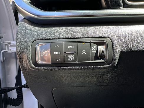 Used 2025 GMC Terrain Elevation AWD/4WD image 29