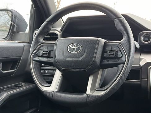 Used 2025 Toyota 4Runner SR5 image 36