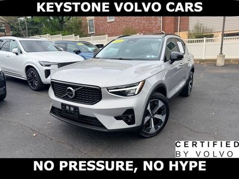 Certified 2023 Volvo XC40 B5 Plus w/ Driver Assist Package AWD/4WD image 1