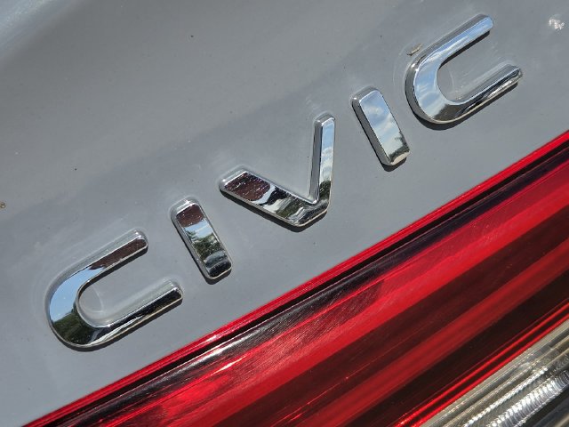 Used 2024 Honda Civic Touring image 14