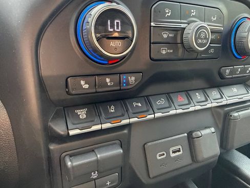 Used 2023 Chevrolet Silverado 3500 High Country AWD/4WD image 25