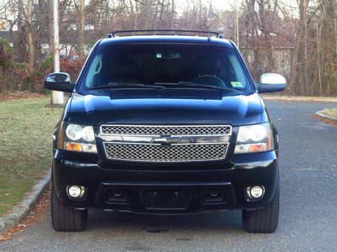 Used 2010 Chevrolet Suburban LTZ image 21