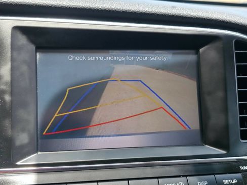 Used 2017 Hyundai Elantra SE FWD image 21