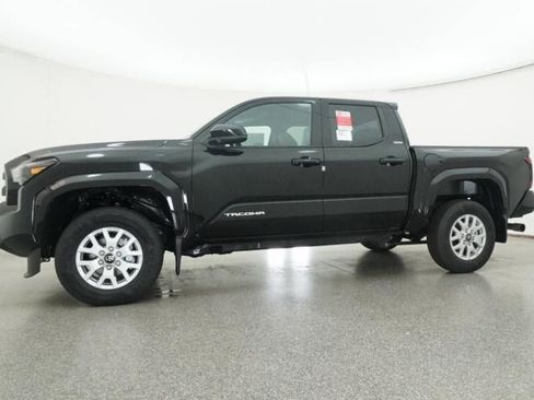 New 2026 Toyota Tacoma SR5 image 18