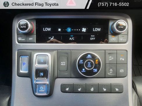 Used 2023 Hyundai Palisade Calligraphy image 19