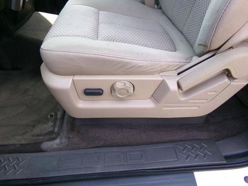 Used 2010 Ford F150 XLT AWD/4WD image 17