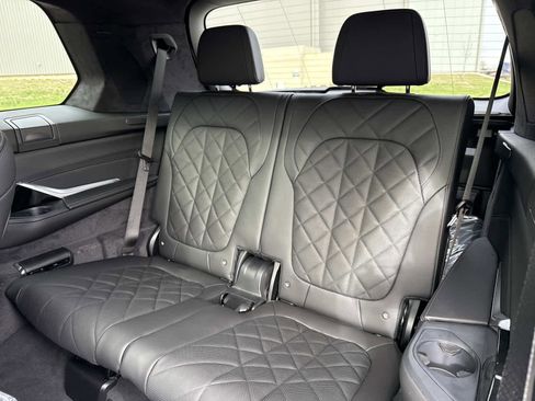 New 2026 BMW X7 xDrive40i w/ M Sport Package image 16