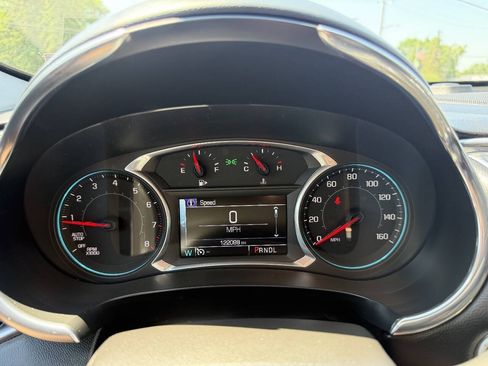 Used 2016 Chevrolet Malibu LT w/ Leather Package FWD image 12