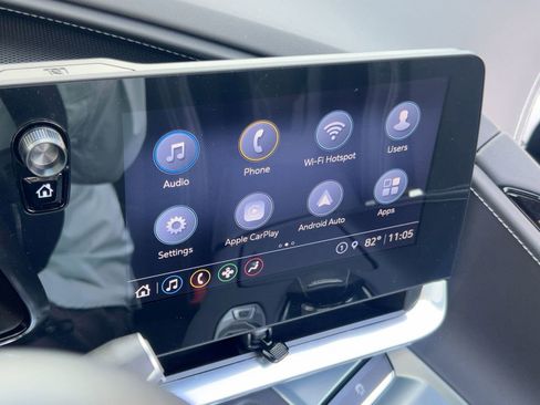 Used 2023 Chevrolet Corvette Stingray Convertible w/ Z51 Performance Package image 21