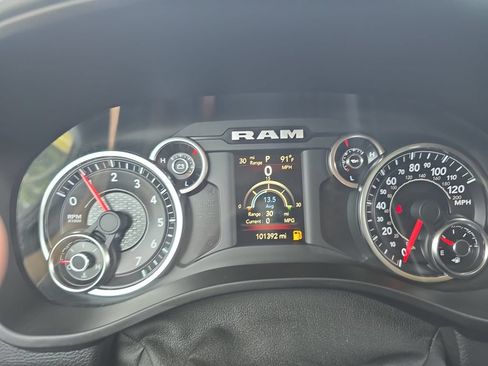 Used 2020 RAM 1500 Big Horn AWD/4WD image 35