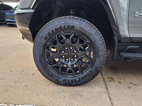 New 2026 GMC Hummer EV 4x4 Crew Cab image 60