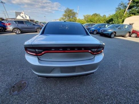 Used 2015 Dodge Charger SE w/ Popular Equipment Group image 9