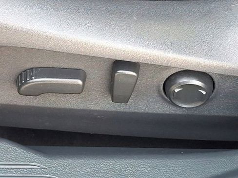 Used 2023 Subaru Outback Premium image 25