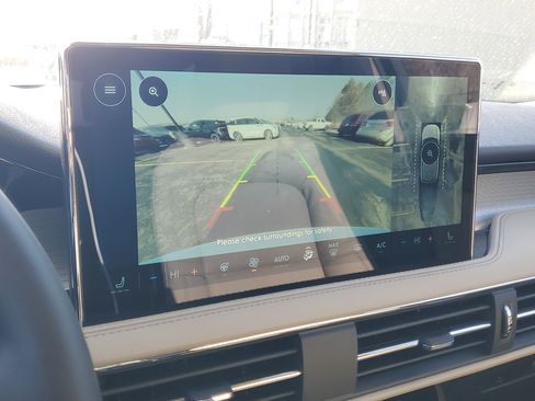 New 2026 Lincoln Corsair Premiere image 21