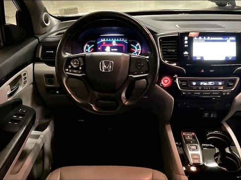Used 2019 Honda Pilot Touring image 5